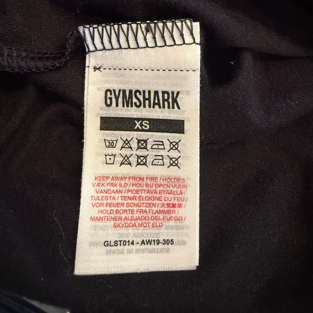 GYMSHARK Black XS Asymmetrical Hem T Shirt Active Workout Side Slit Lightweight - Picture 9 of 10